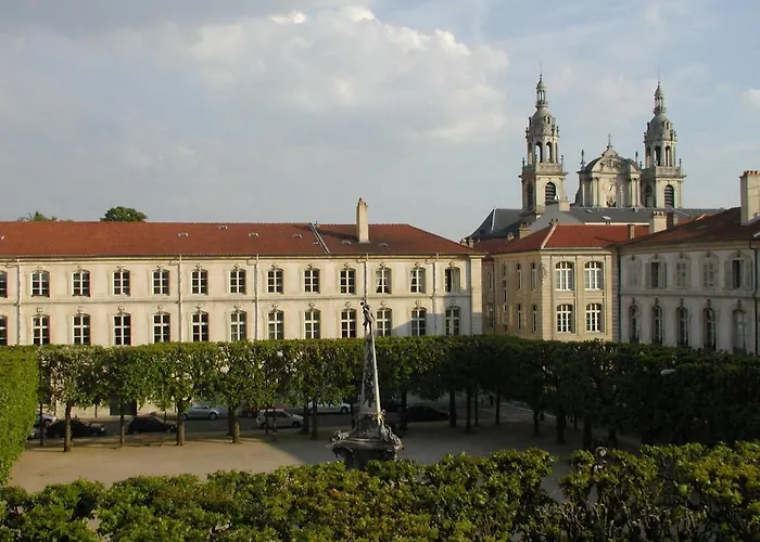 9 Place D'alliance Apartment *